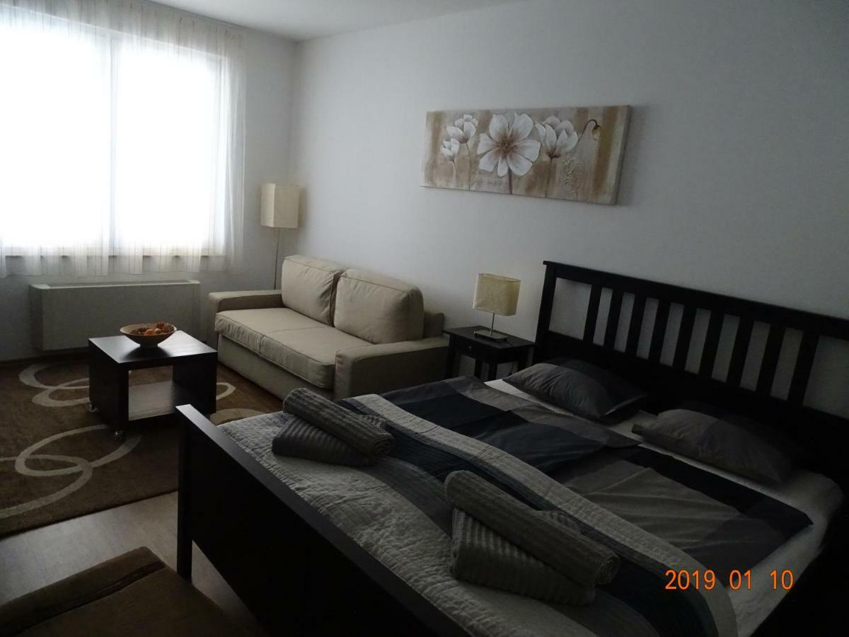 Galeriusbeach Deluxe Apartment Шиофок Экстерьер фото